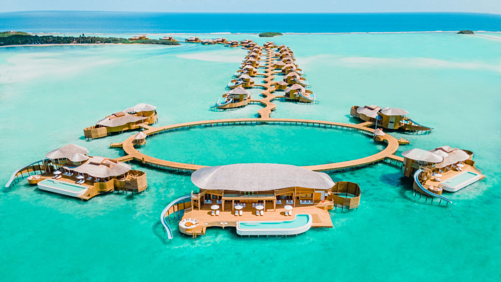 Maldives Luxury Beach Retreat